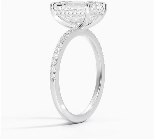 IGI Certified 1CT D VVS2 Lab Grown Diamond Emerald Cut Solitaire Ring with Side Stones